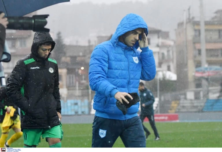 Ο άνεμος “σήκωσε” πινακίδες! – Διακοπή στο ΠΑΣ Γιάννινα–Καραϊσκάκης